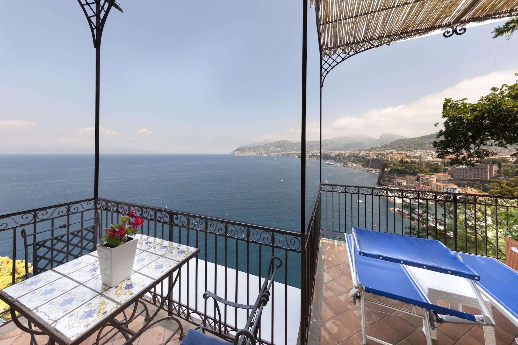 Hotel La Tonnarella Σορέντο Εξωτερικό φωτογραφία