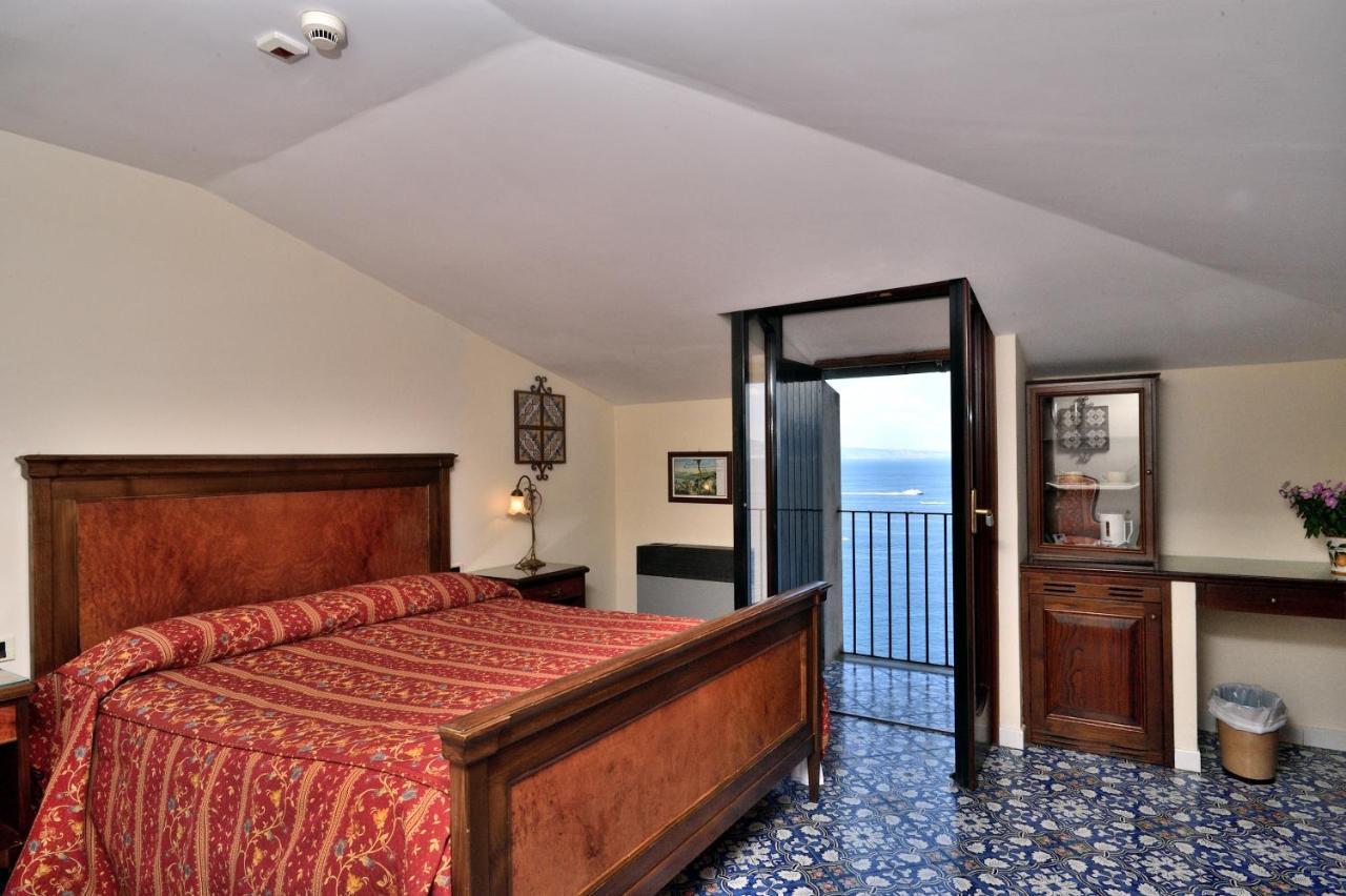 Hotel La Tonnarella Σορέντο Εξωτερικό φωτογραφία